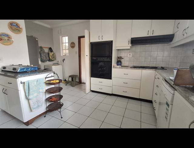 4 BEDROOM FREESTANDING SOLD IN GREENDALE